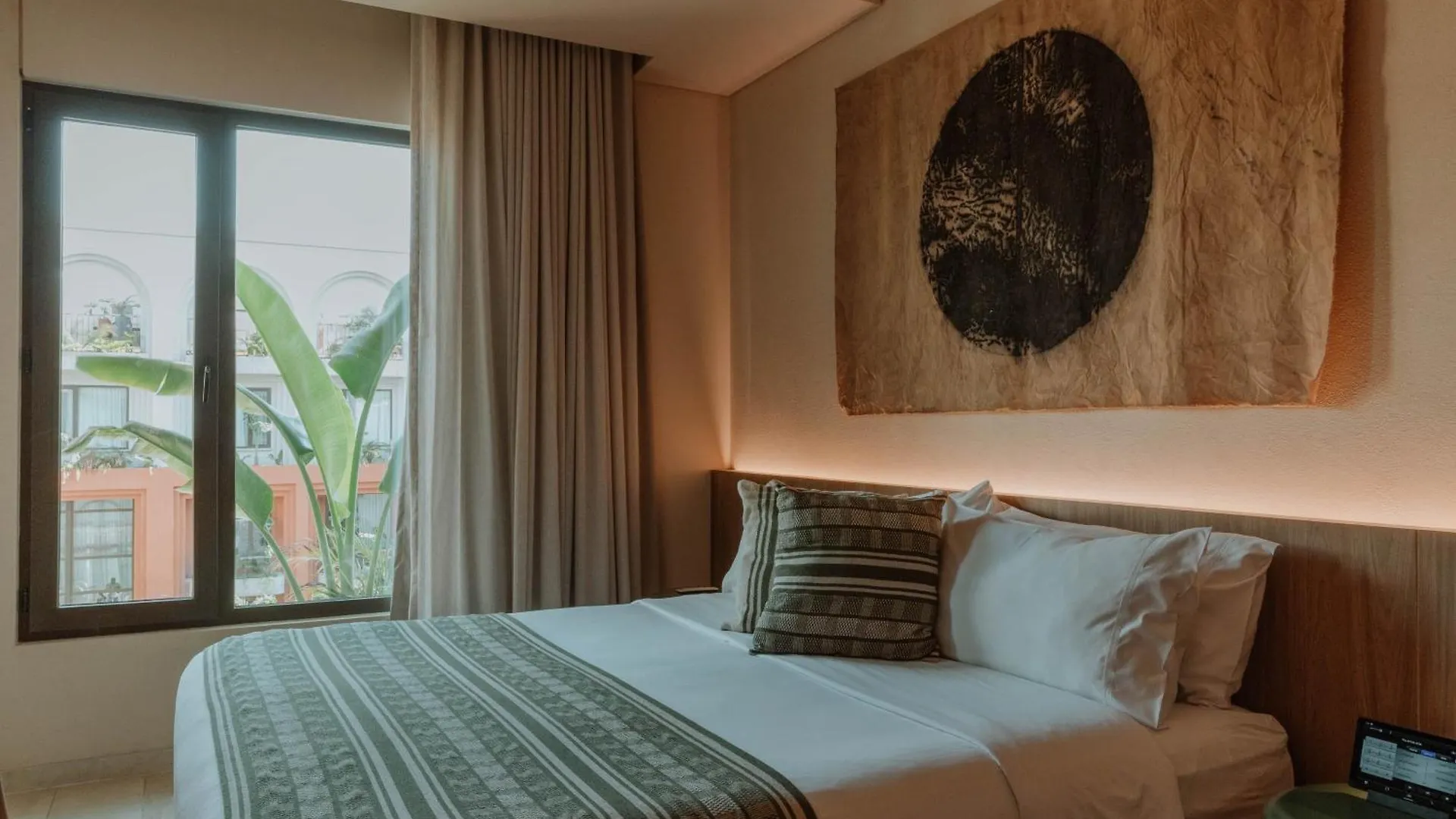 Osh Hotel Cartagena 5*,